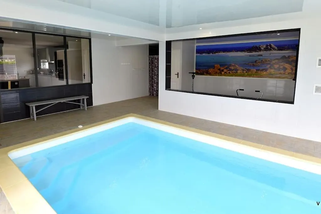 La Villa Des Amiets, Piscine Chauffee Et A 500 M De La Plage Cléder 0*,