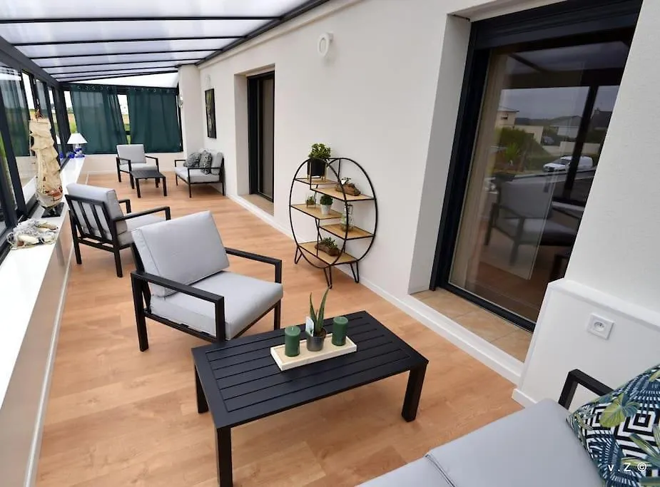 La Villa Des Amiets, Piscine Chauffee Et A 500 M De La Plage Cléder