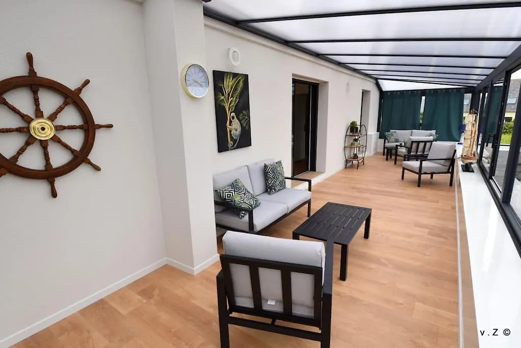 La Villa Des Amiets, Piscine Chauffee Et A 500 M De La Plage Cléder